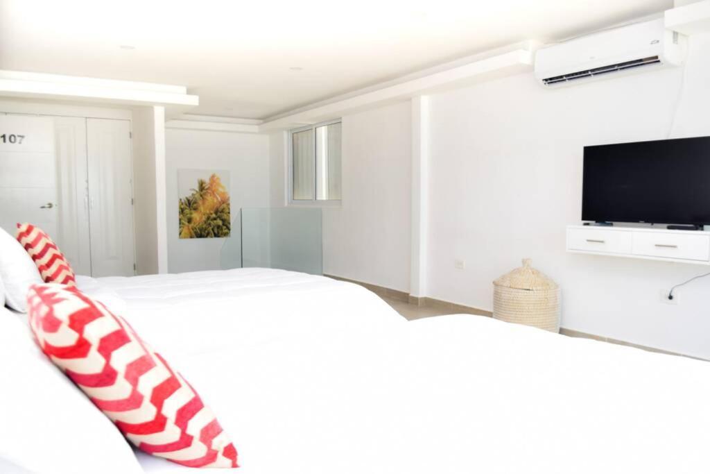 Villas Marlin 108, A Pie De Playa, Albercas, Jacuzi, Ubicacion Inmejorable Cancún Eksteriør bilde