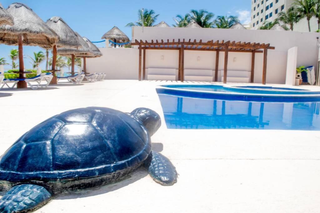 Villas Marlin 108, A Pie De Playa, Albercas, Jacuzi, Ubicacion Inmejorable Cancún Eksteriør bilde